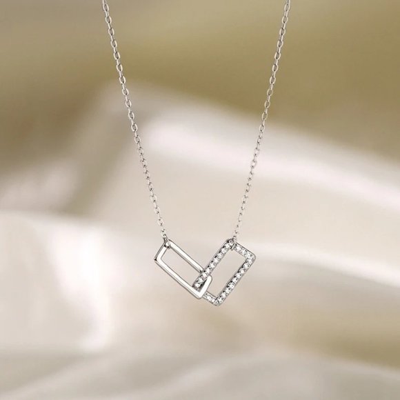 NEW 925 Sterling Silver Interlock Square Necklace - Picture 4 of 7